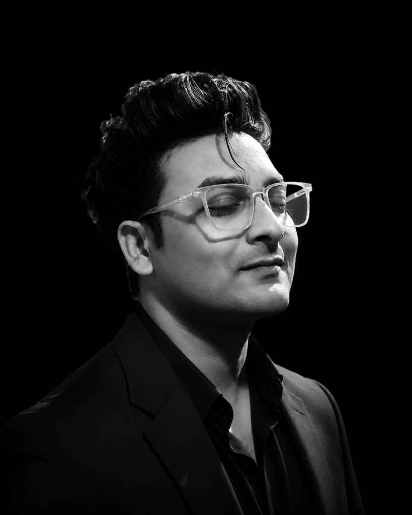 Portrait of Roktim Saha, founder of DilDigital